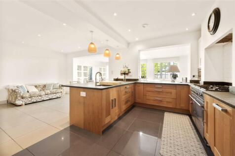 Kitchen/Breakfast Rm