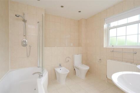 Principal Bathroom