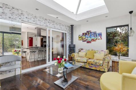 Family Room/Kitchen