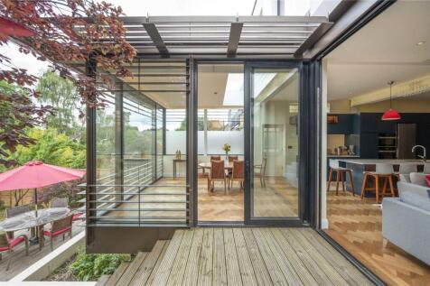 Dining/Terrace