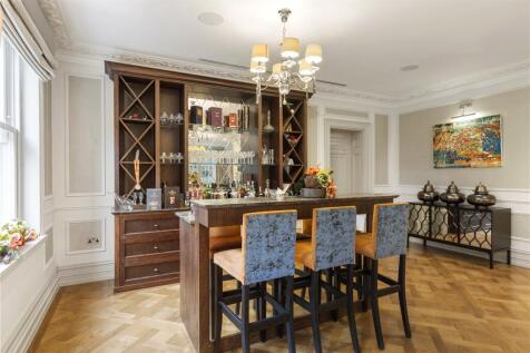 Drawing Room Bar