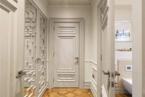 Cloakroom Lobby