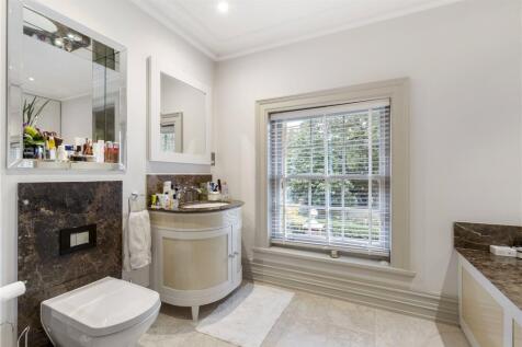 First Floor Bathroom