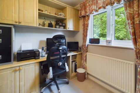 Bed 4/Office