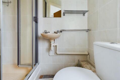En Suite Shower Room