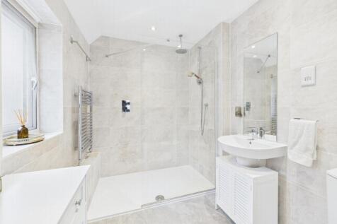 En Suite Shower Room