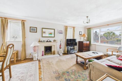 Sitting/Dining Room