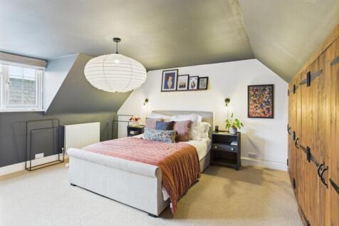 Bedroom 1 - 2nd