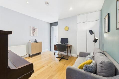 Family room 2
