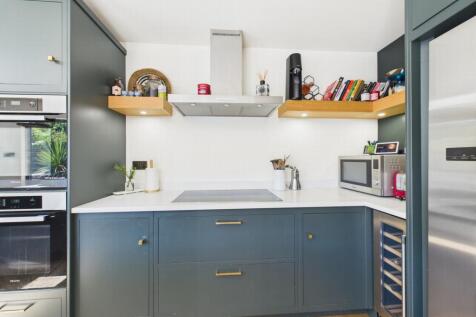 Kitchen 4