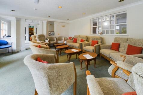 Comm Lounge