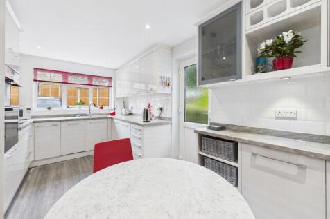 Kitchen/Breakfast Rm