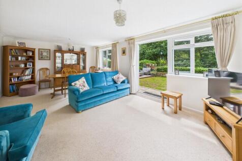 Sitting/Dining Room