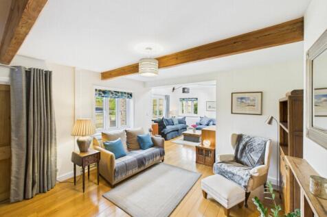 family room 4