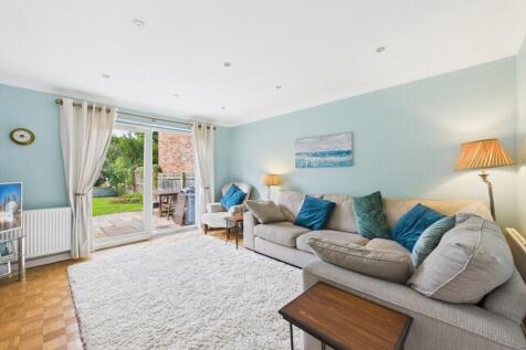 sitting room 3