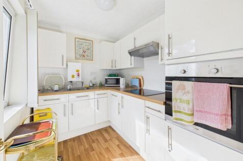 comm kitchen