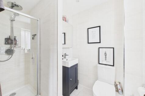En Suite Shower Room