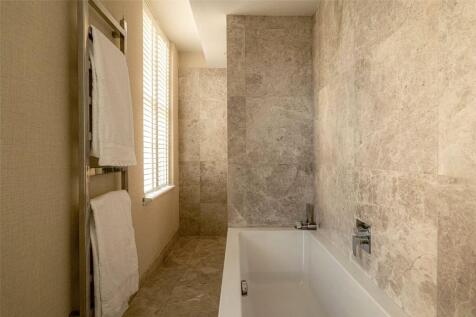 Principal Bathroom
