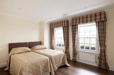 Twin Bedroom