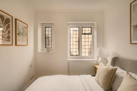 Double Bedroom
