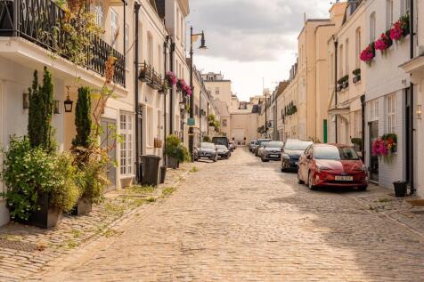 Eaton Mews North