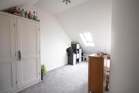 bedroom one (1 of 1).jpg