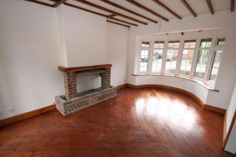 33 St Andrews Road LR.JPG