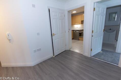 21 Harlands House-13.jpg