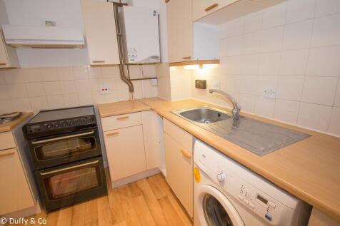 33 Chailey Court-3.jpg