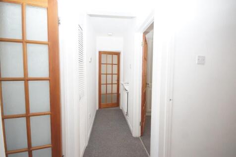 2 Bakers Court