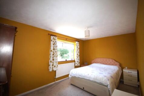 10 Padarn Close