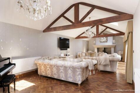 Property Image 4