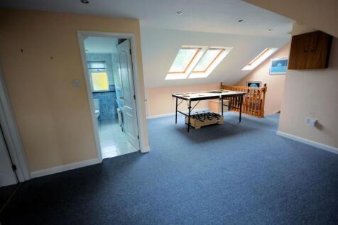 LANDING/GAMES ROOM