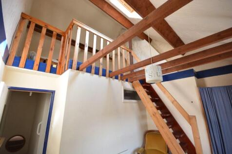 LOFT ROOM