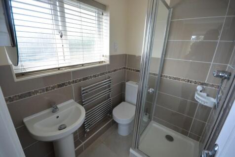 EN SUITE SHOWER ROOM