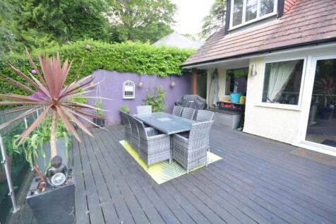 DECKING