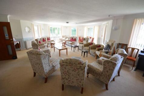 COMMUNAL LOUNGE