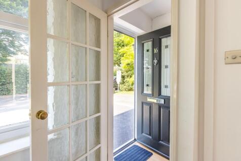 Entrance - Hallway