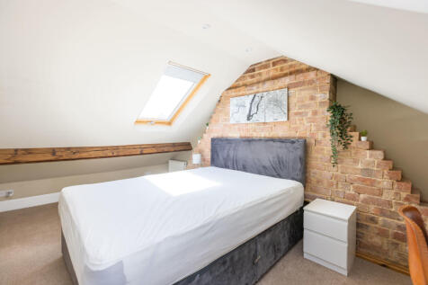 Double Bedroom Six