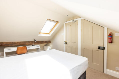 Double Bedroom Six