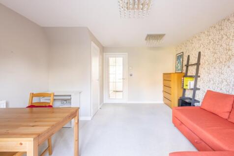 Lounge / Dining Room