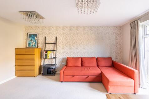 Lounge / Dining Room