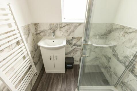 1st Floor Shower Rm