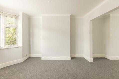 Lounge / Dining Room