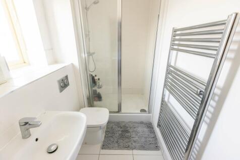 Bedroom One En Suite