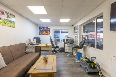 1st Floor Offices