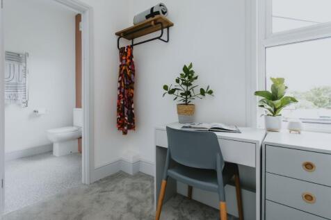 Room 8