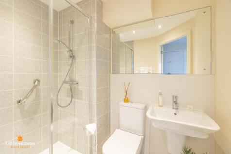 Bedroom Two En-Suite