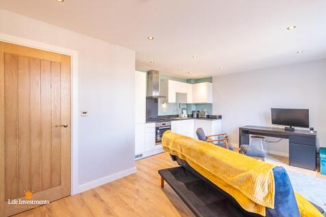 Lounge/Kitchen