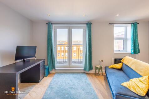 Lounge/Kitchen